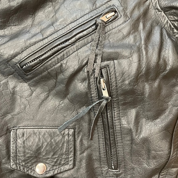 Excellent Condition Women's Unik Leather Motorcycle Jacket - Picture 16 of 16